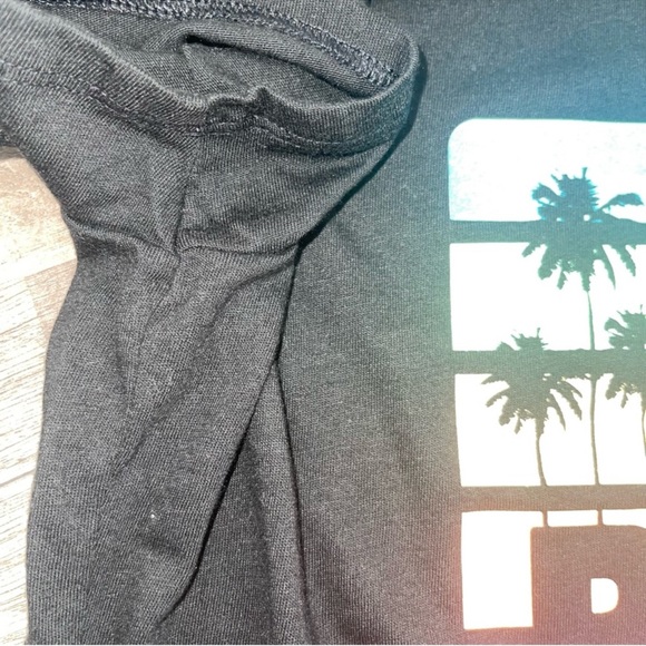 ‼️2 for $15‼️PINK‼️PINK VICTORIAS SECRET T-Shirt ⭐️SIZE M⭐️ - Picture 9 of 9